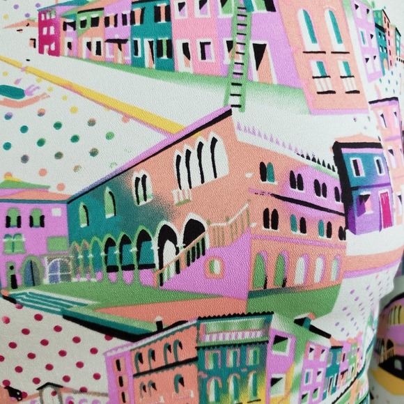 Pink Owl Vibrant Colorful City Scene 3/4 Sleeve Top Small - Picture 7 of 11